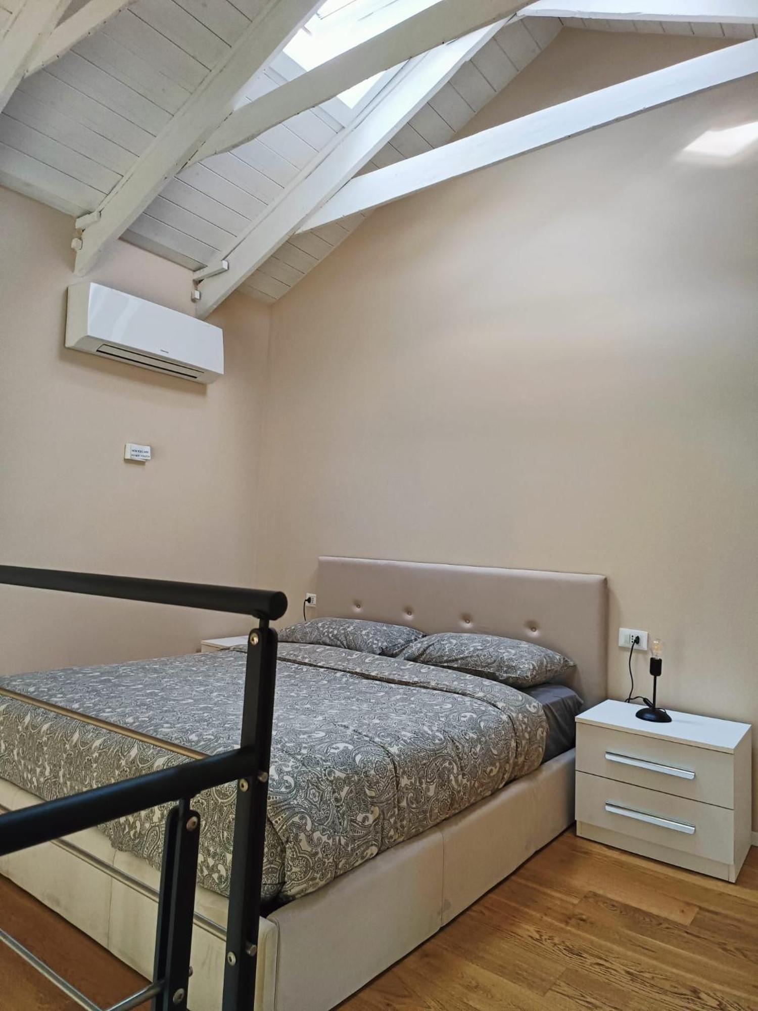 Yr Apartments Milan - Bocconi Luaran gambar